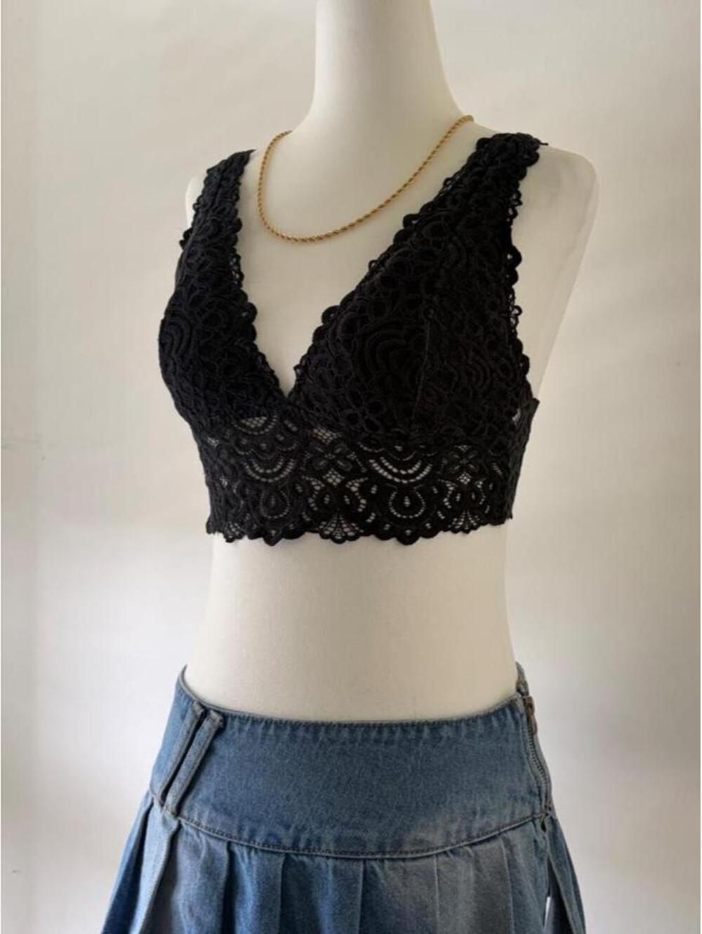 Y2K Black Lace Bralette Top • Coquette Fairy Grunge Crochet Lace Crop Tank - Picture 2 of 3
